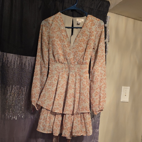 Japna Dresses & Skirts - Japna Floral Long Sleeve Dress - Pink and Cream